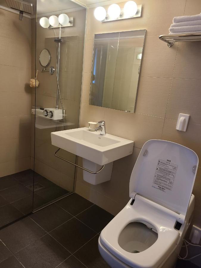 جيوجي Jinwoo Prestige Hotel المظهر الخارجي الصورة